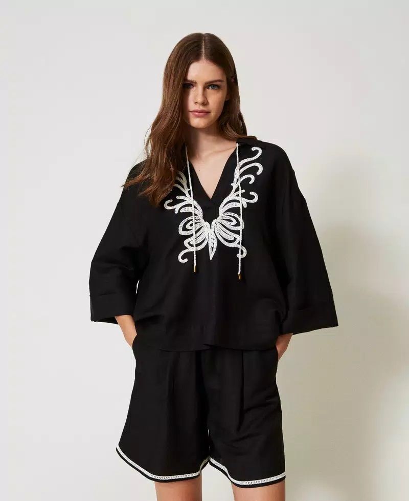 Blusa in misto lino con ricami TWINSET